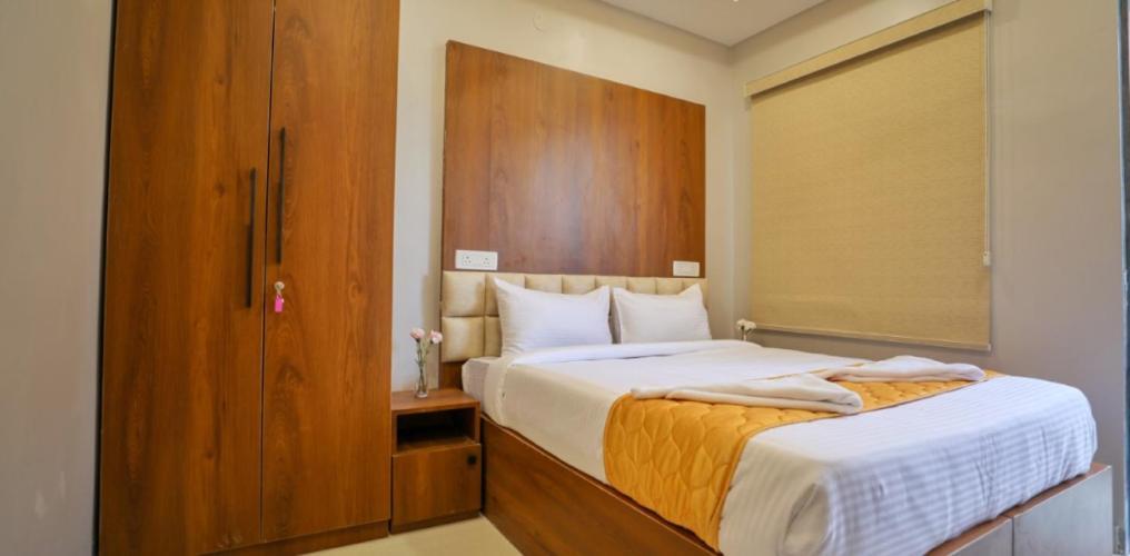 Hotel Ceasta, Beside Us Consulate Hyderabad, Gachibowli Gundipet Екстериор снимка